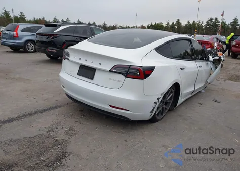 2021 Tesla Model 3 Long Range Dual Motor All-Wheel Drive z USA, uszkodzony, nr VIN 5YJ3E1EB3MF849447